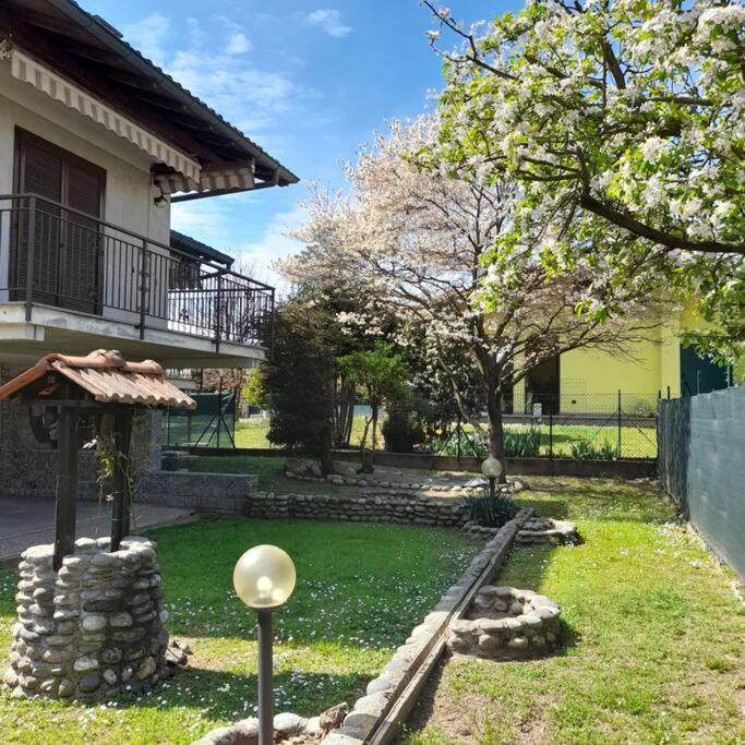 オレッジョ・カステッロ Il Vecchio Kiwi - House With Private Gardenヴィラ エクステリア 写真